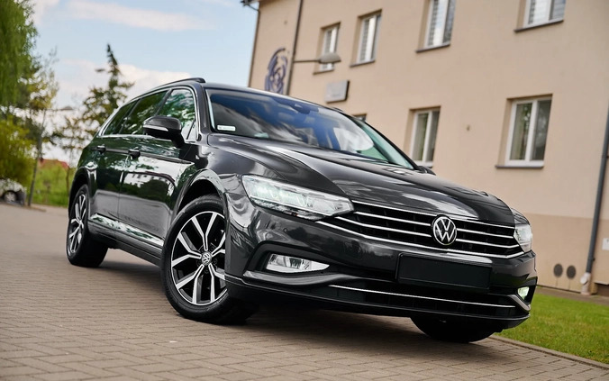 Volkswagen Passat cena 74800 przebieg: 189200, rok produkcji 2020 z Wąsosz małe 781